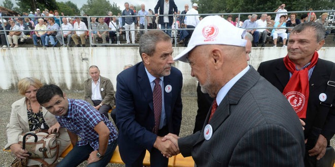 Zagreb, 240813. Bundek. Na Bundeku su se odrzali 6. susreti Lige antifasista jugoistocne europe Dani balkanske ljubavi. Osnovni smisao manifestacije je zblizavanje naroda i kultura u regiji kroz druzenje , pjesmu i folklor na univerzalnim vrijednostima antifasisticke borbe naroda Europe. Ovai sesti po redu susreti posveceni su 68. obljetnici pobjede nad silama fasizma, 70. obljetnici od 2 zasjedanja AVNOJ-a te ulasku Hrvatske u EU Foto: Goran Mehkek / CROPIX