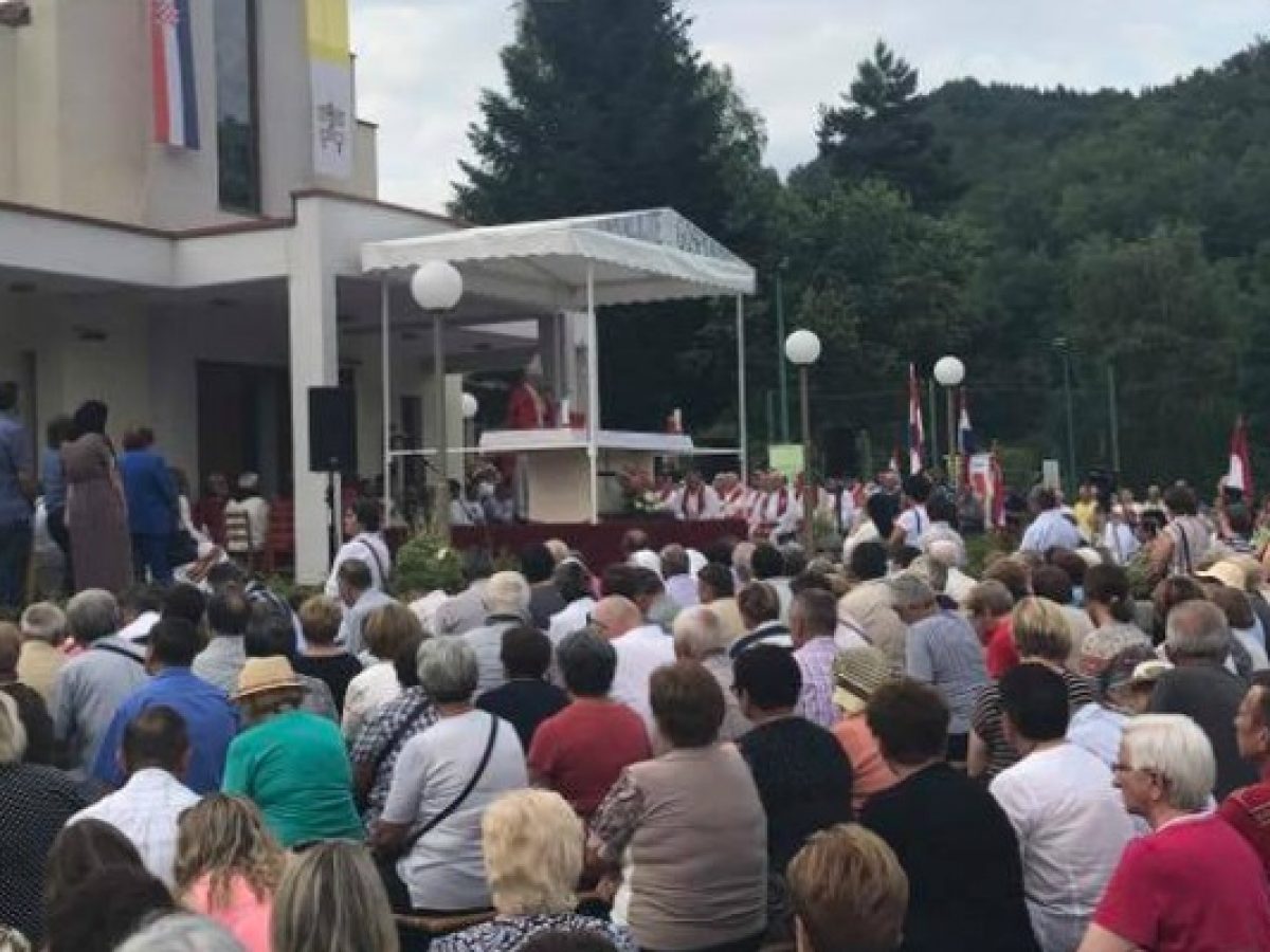 Misa u Maclju za 13. 000 nedužnih Hrvata koje su pobili partizani