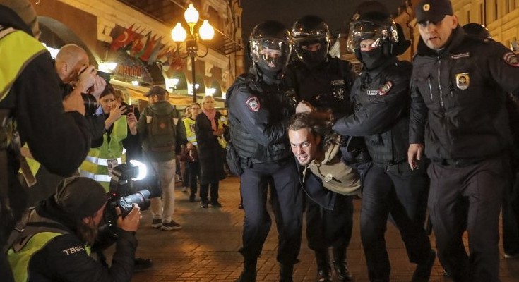 Neredi u Rusiji nakon mobilizacije, više od 1300 uhićenih
