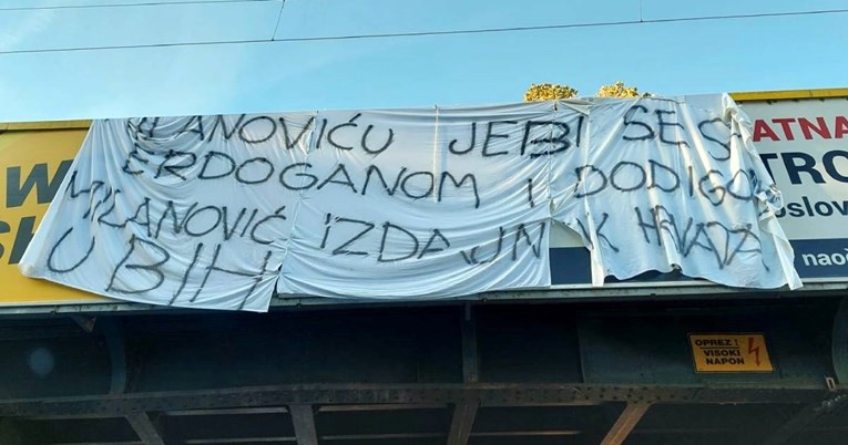 Transparent u Zagrebu: &#8220;Milanoviću, *ebi se s Erdoganom i Dodikom&#8221;