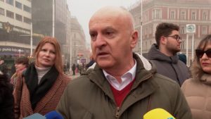Fred Matić je molitelje s Trga usporedio s Hitlerom: “Oni propagiraju isto”
