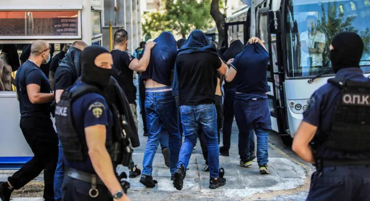 Grčkog navijača slučajno je ubio huligan AEK-a! ? F_30018063_1280-735x400.jpg