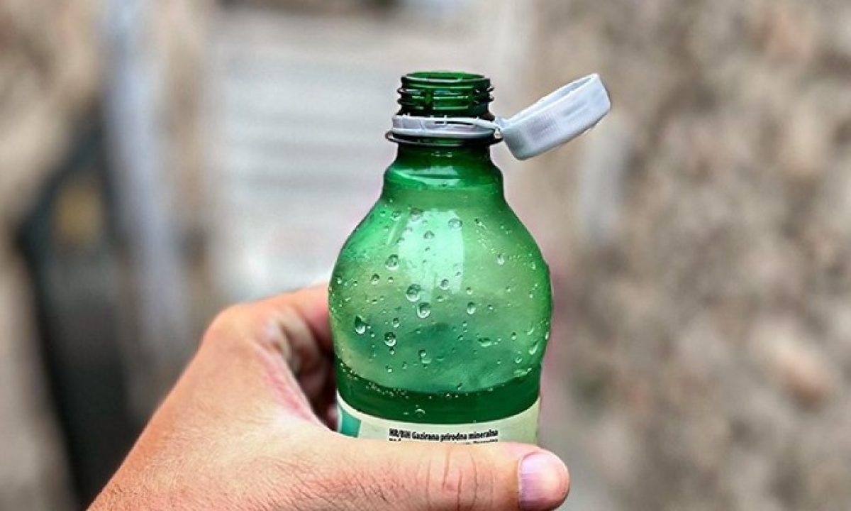 Ljute vas neodvojivi čepovi na bocama? Ovo je razlog zašto su ih uveli