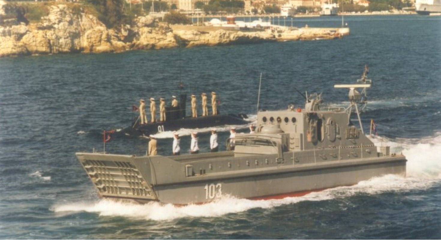 DJB-103_Mimohod-HRM-.jpg