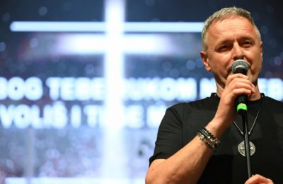 Thompson objavio pjesmu 'Slike Bleiburga': 'Za sve hrvatske žrtve, za našu braću i sestre' - Otvoreno.hr
