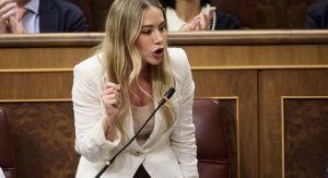 Poplava lažnih diploma, političari se posipaju pepelom: Jedna ukrala čak i kremu za lice