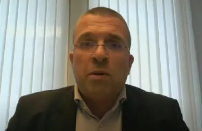 Hrvatski zastupnik u Evropskom parlamentu, Tomislav Sokol, gostujući u emisiji „24 sata“ Televizije E, osudio je veličanje četničkog ratnog zločinca Pavla Đurišića i ukazao na opasne posljedice prelivanja velikosrpskih ideologija iz Srbije u Crnu Goru. On je istakao ulogu Srpske pravoslavne crkve kao političkog faktora koji destabilizuje Crnu Goru i upozorio na zabrinjavajuće djelovanje prosrpskih snaga unutar crnogorske vlasti, posebno Demokrata.