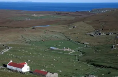 Ovaj europski otok još nije proslavio Božić! Na njemu vrijeme kasni 13 dana i već stoljećima se odbija prilagoditi ostatku Europe - Putni Kofer