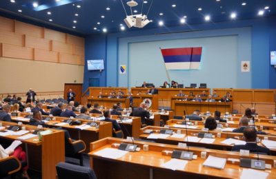 Srbi u BiH zbog Thompsona usvajaju posebnu rezoluciju