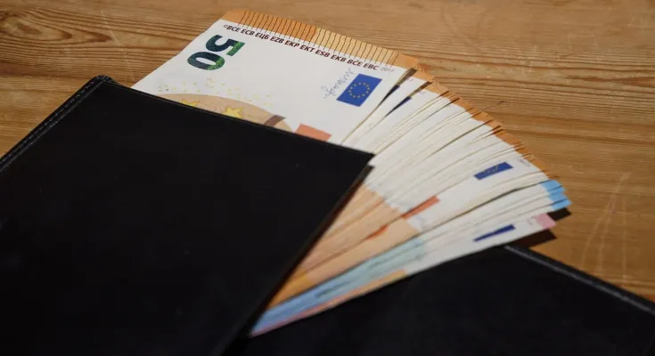 Kolike su razlike u plaćama u Hrvatskoj i Srbiji?